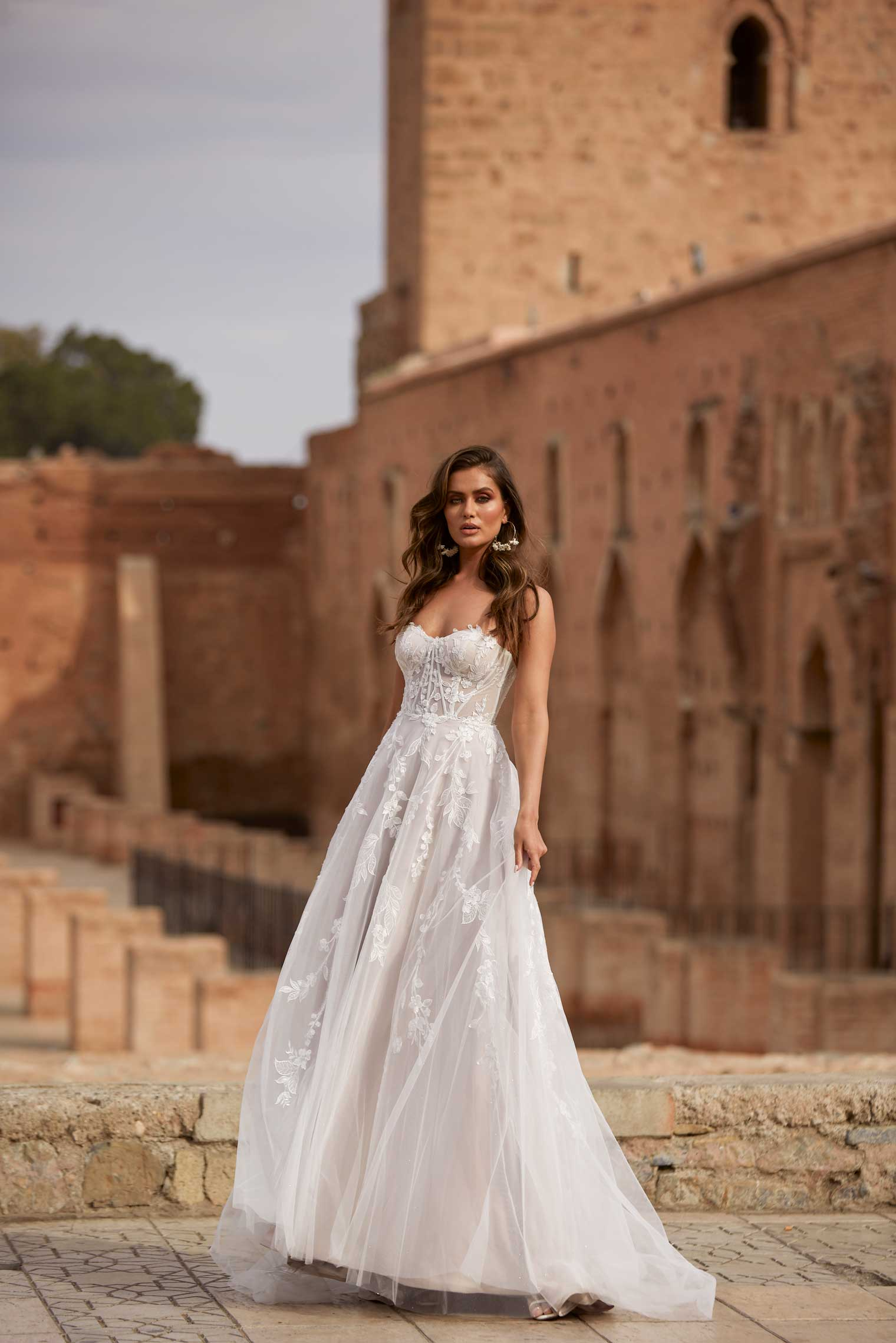 Adalyn Ml17366 Strapless Sweetheart Neckline Full Length Lace And Tulle Gown With Illusion Bodice And Zip Closure Wedding Dress Madi Lane Bridal3 (1)