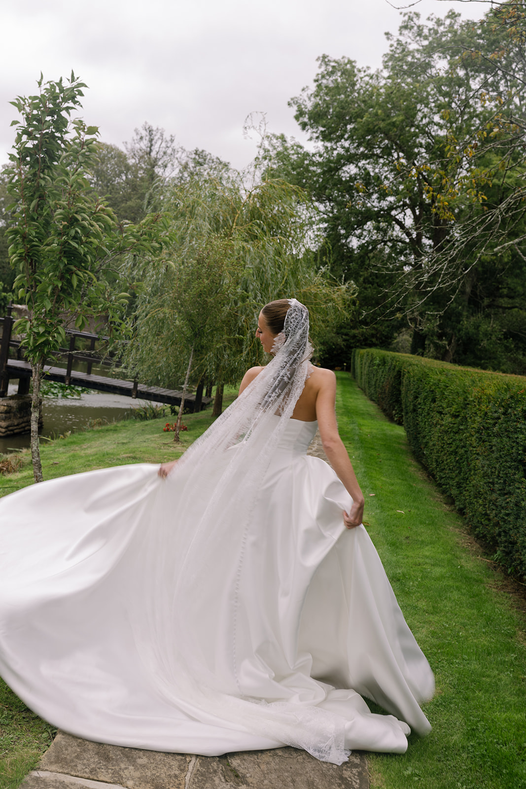 Real Bride in Noon A-line ballgown satin mikado clean wedding dress